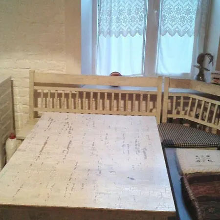 Aivisapartment Хостел