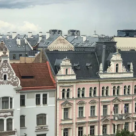 Aivisapartment Хостел Рига