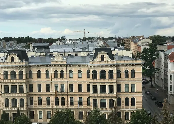 Aivisapartment Hostel *